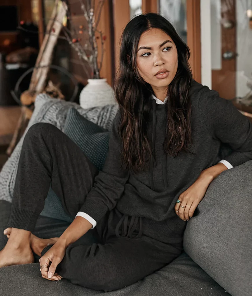 cashmere loungwear set pants sweatshirt black