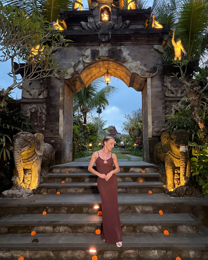 Bali outfit ideas dinner brown dress long