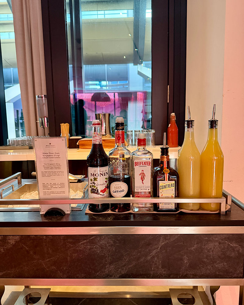 JW Marriott Hotel Singapore South Beach executive lounge cocktails