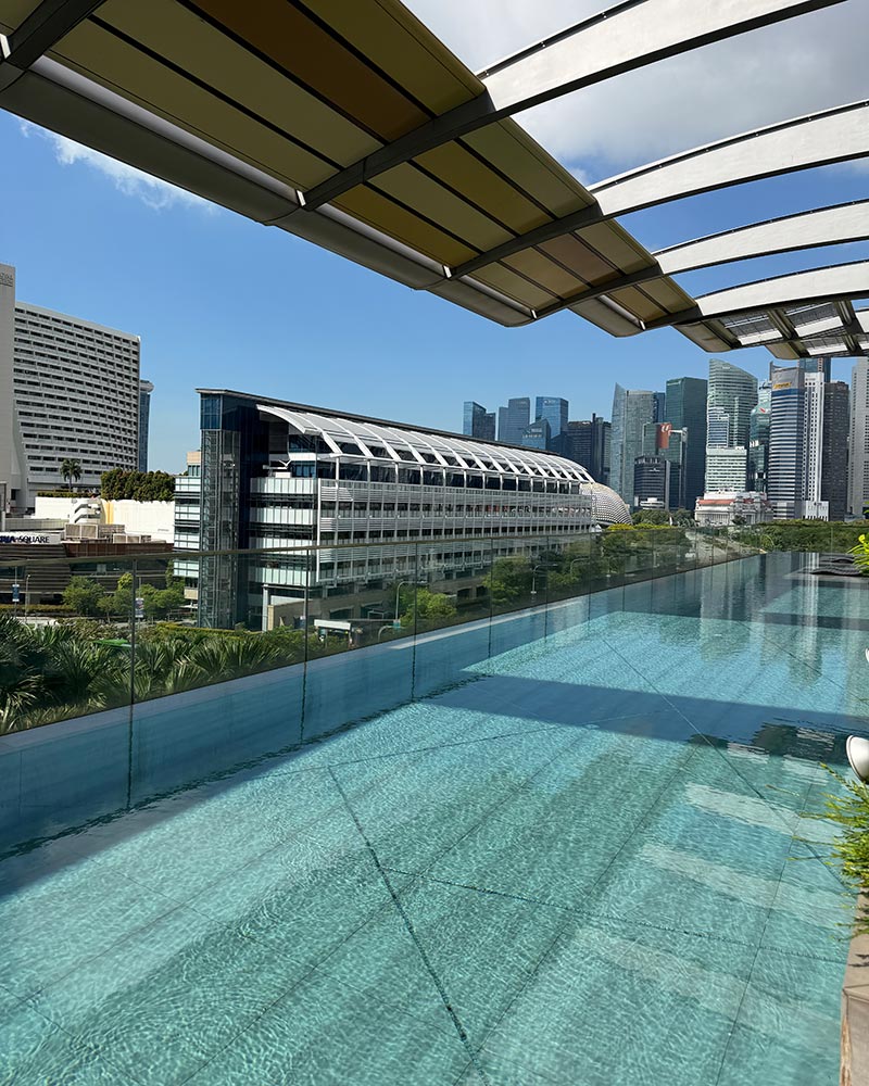 JW Marriott Hotel Singapore South Beach swimming pool