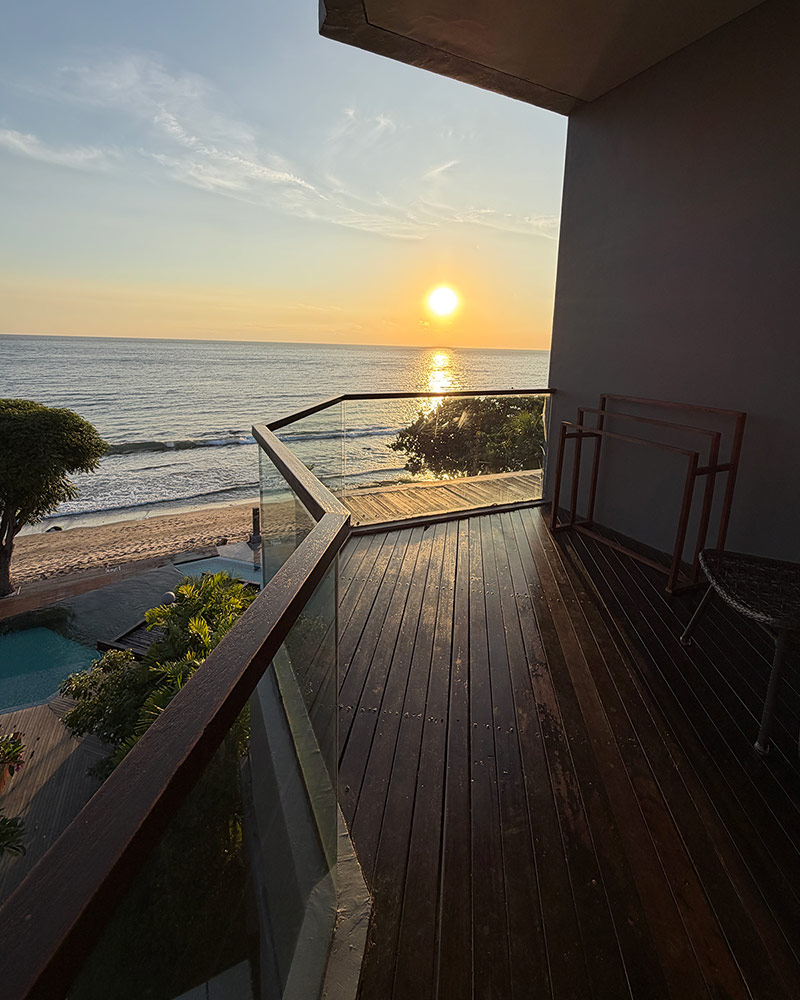 katamaran hotel resort lombok balcony ocean view room