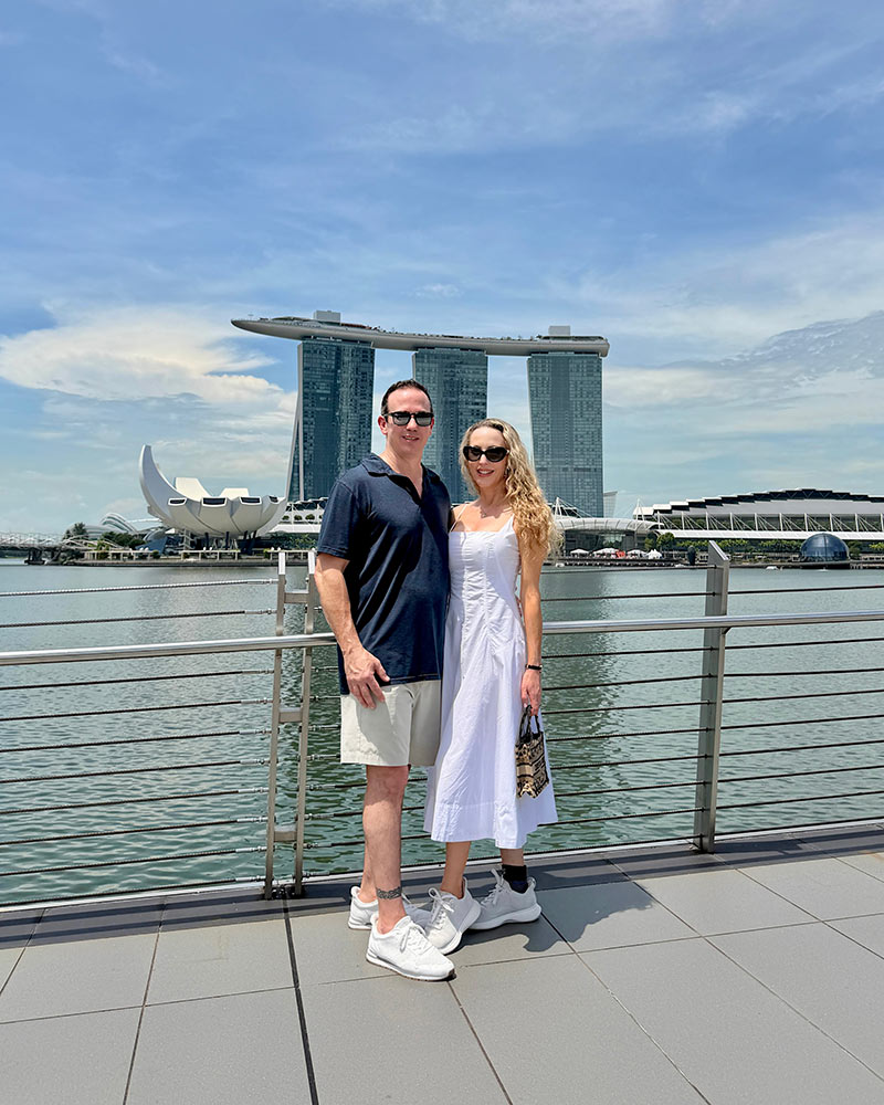 marina bay sands outfit couple